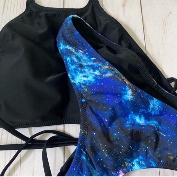 Hot Topic reversible bikini NWOT - Picture 4 of 10